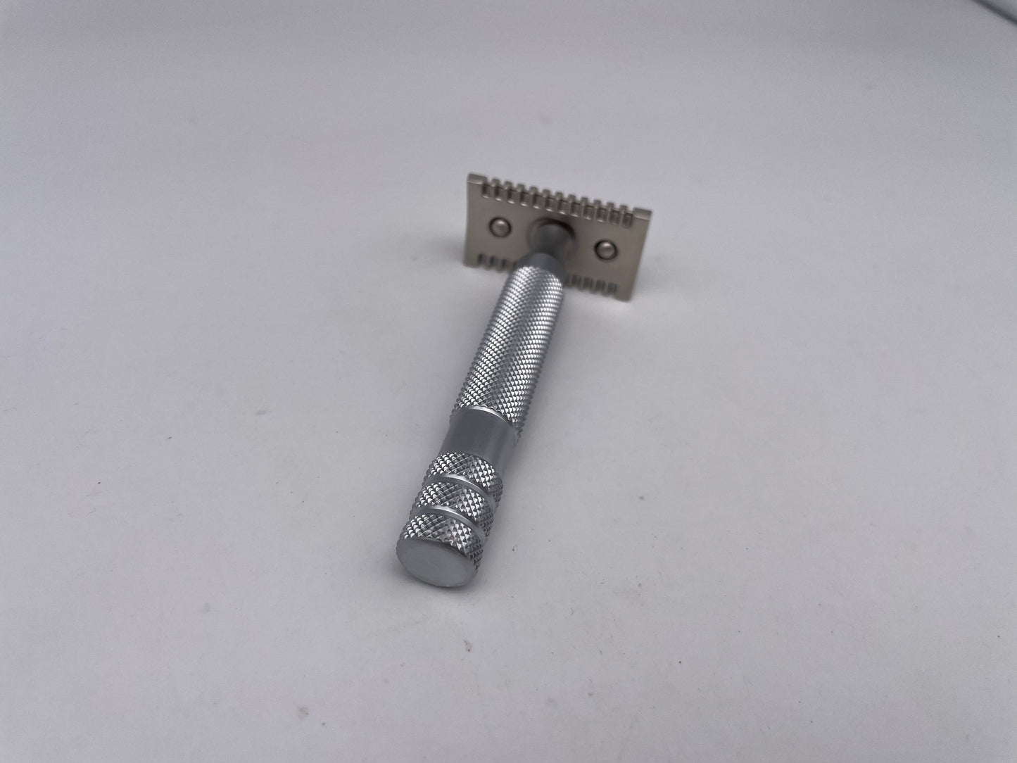 The Goodfellas' smile safety razor empero open comb