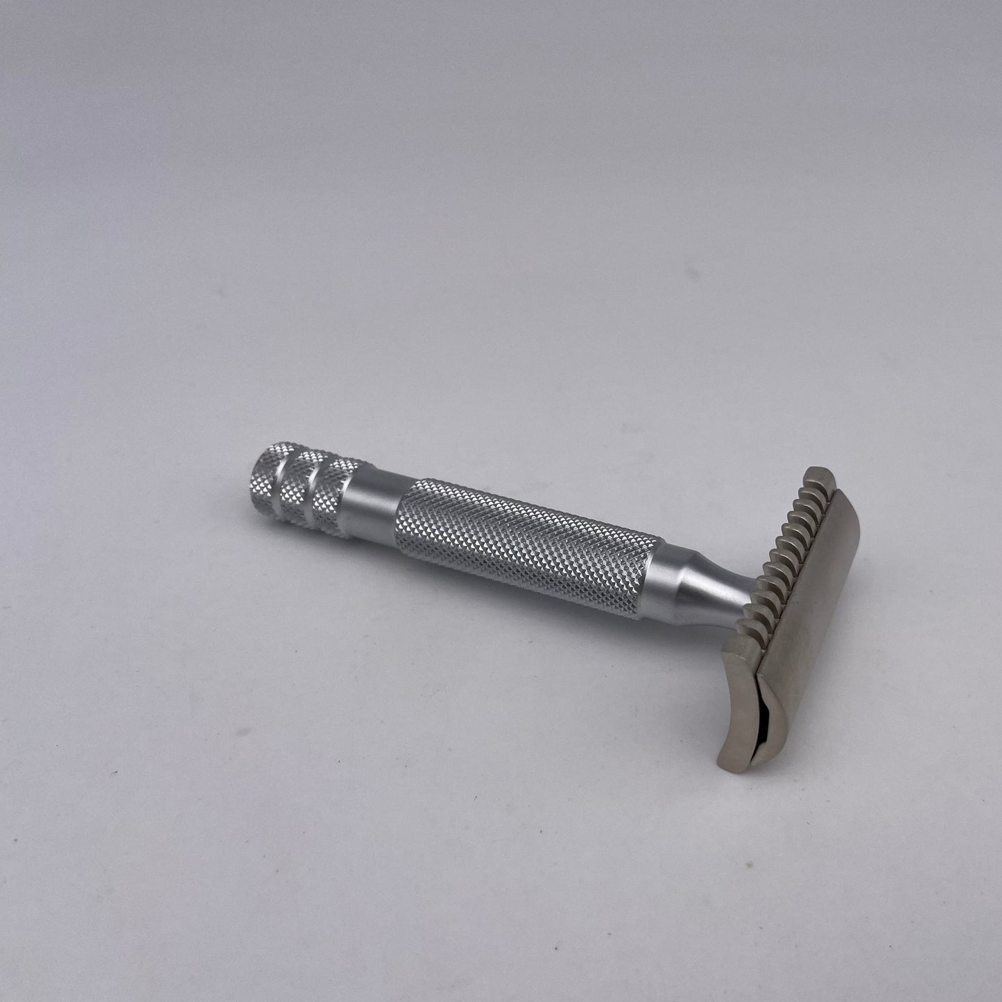 The Goodfellas' smile safety razor empero open comb