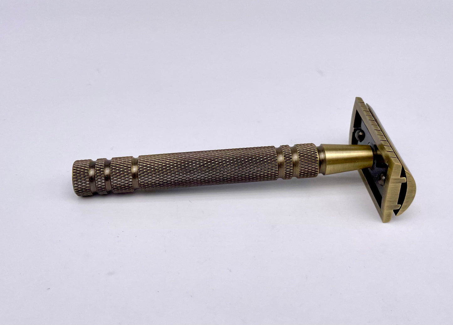 Epsilon Bronze Safety Razor