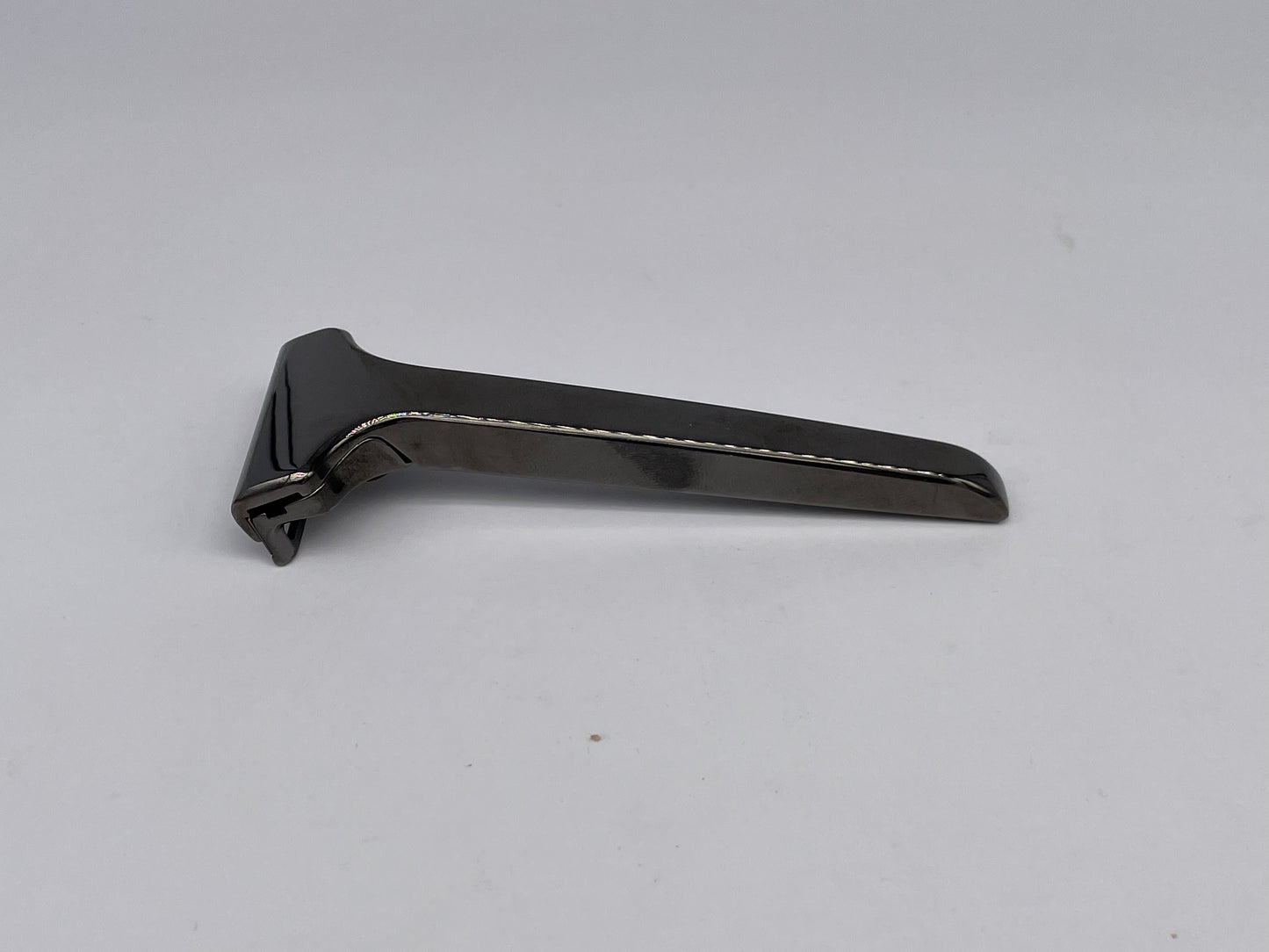 Supply razor black