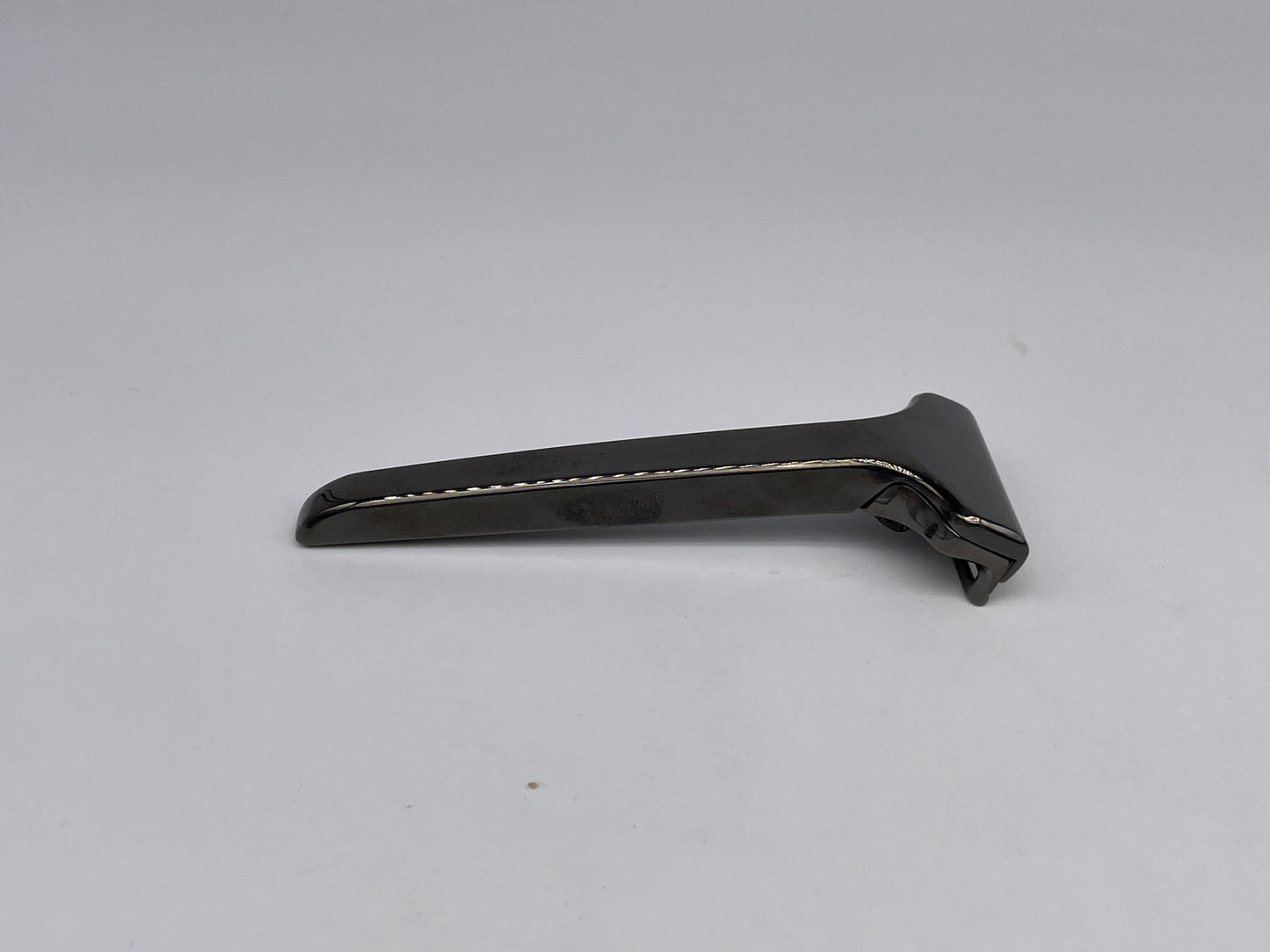 Supply razor black