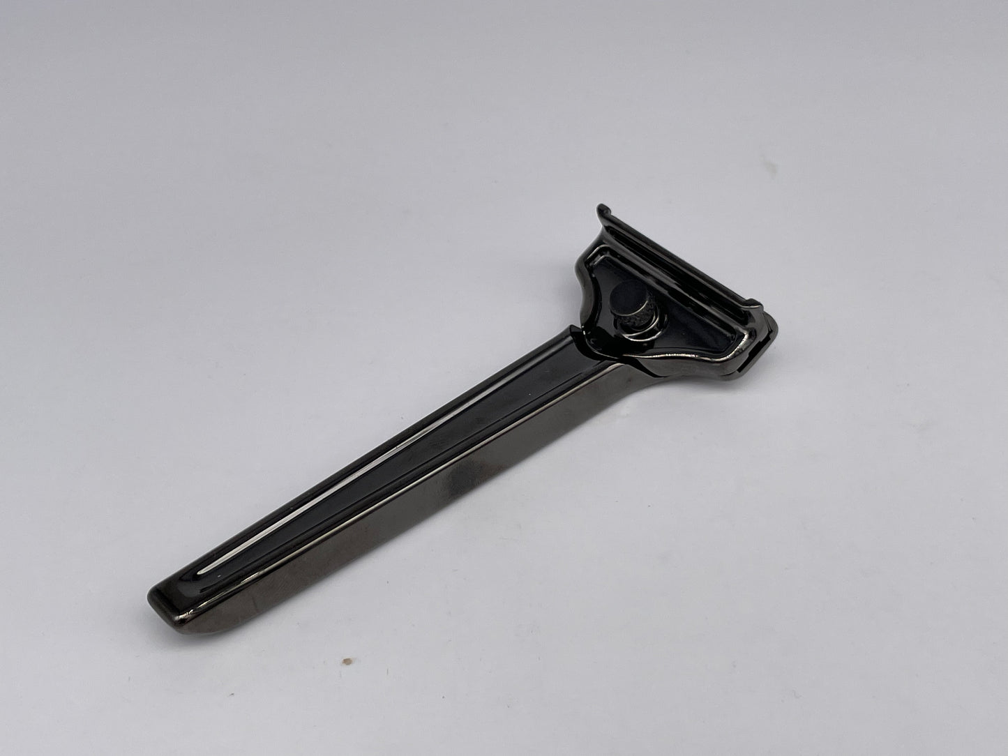 Supply razor black