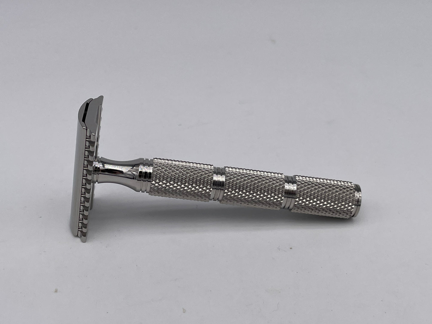 RazoRock Game Changer 68P Open Comb Double Edge Safety Razor - Super Knurl Handle