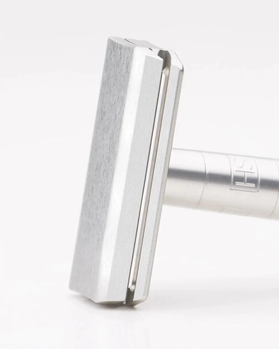 Henson Medium AL13 V2 - Double Edge Safety Razor - Aircraft Silver - Shaving Time