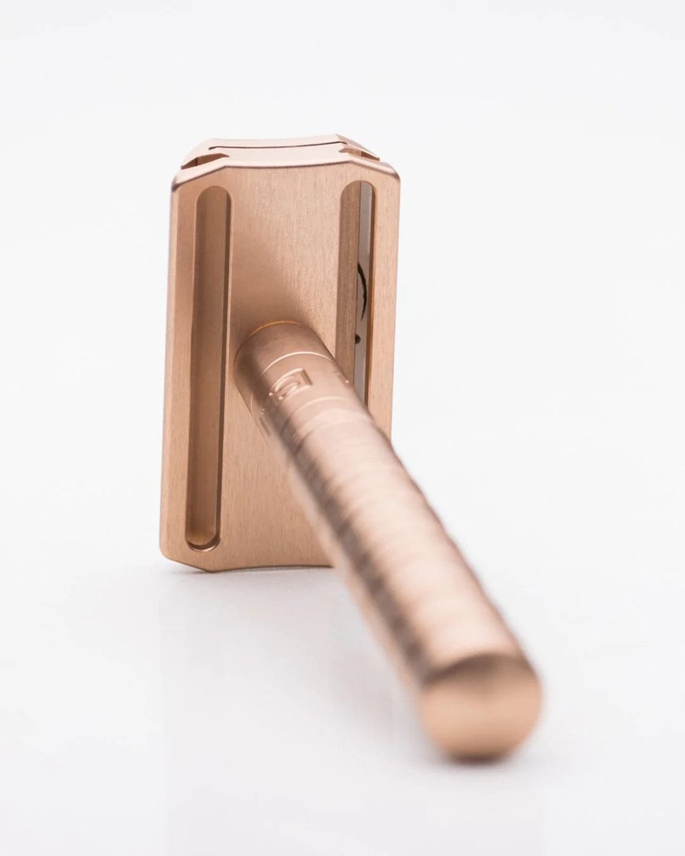 Henson Medium AL13 V2 - Double Edge Safety Razor - Copper - Shaving Time