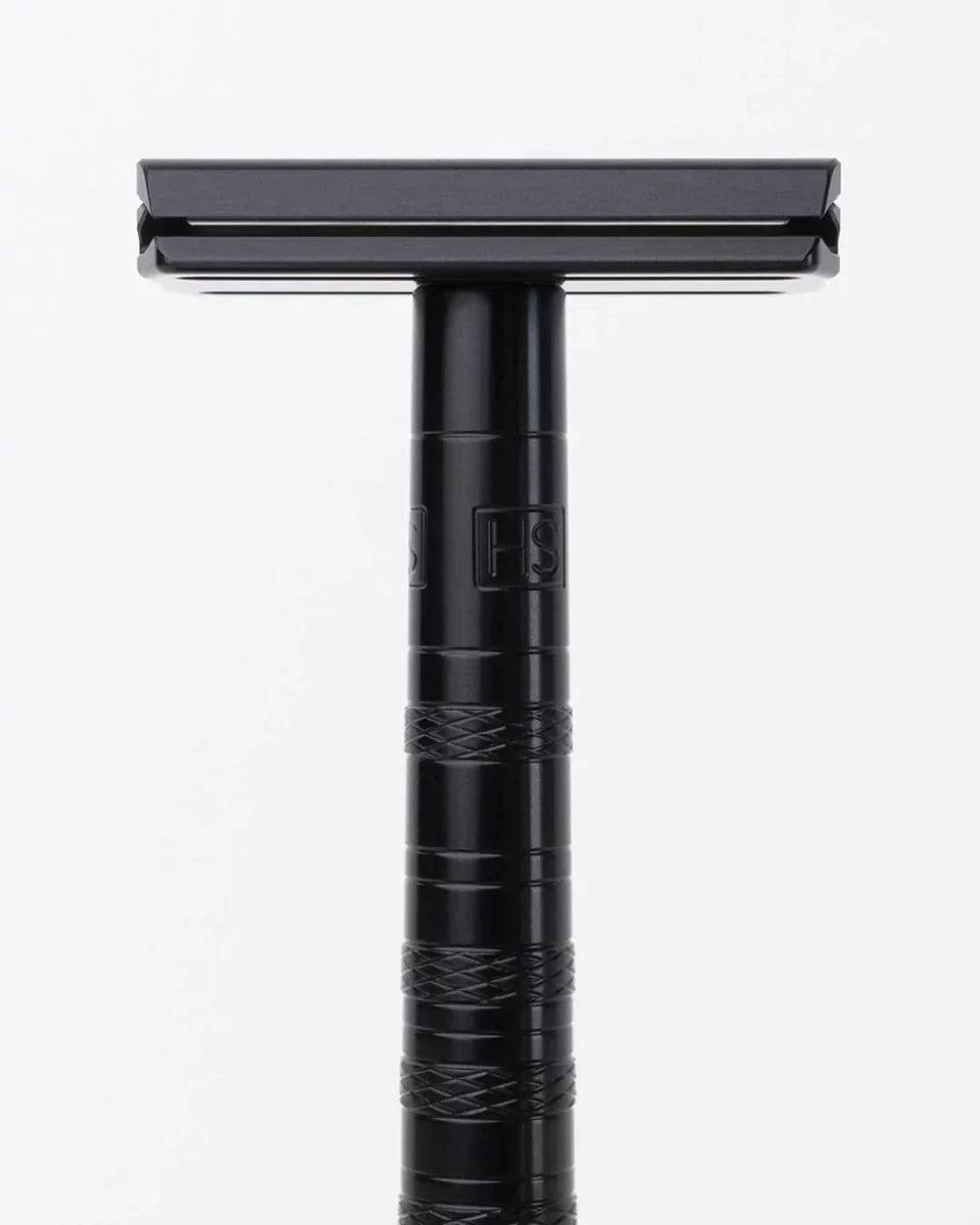 Henson Medium AL13 V2 - Double Edge Safety Razor - Jet Black - Shaving Time