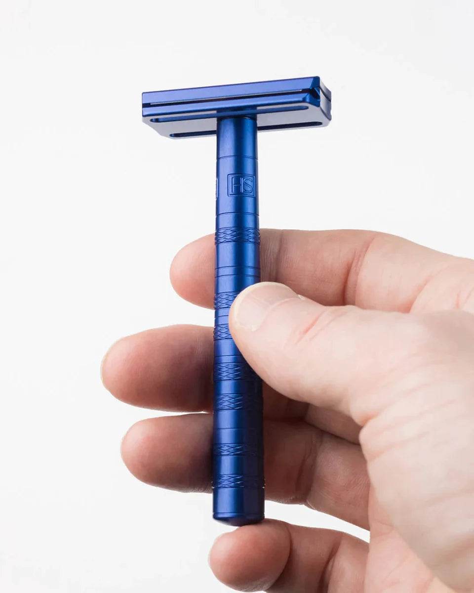 Henson Medium AL13 V2 - Double Edge Safety Razor - Steel Blue - Shaving Time