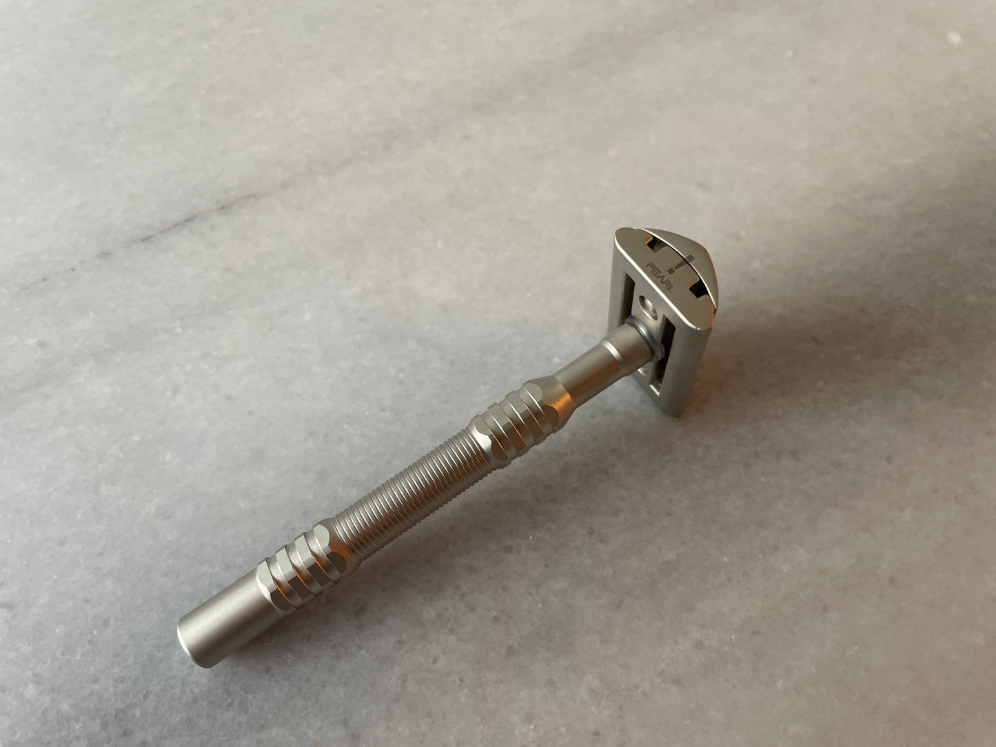 Pearl safety razor semi slant L-65