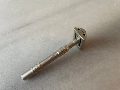 Pearl safety razor semi slant L-65