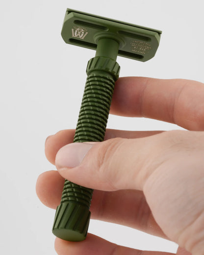 OliWorks M3TEORITE  IN GREEN WITH FULL SET OF PLATES  Stainless Steel Safety Razor