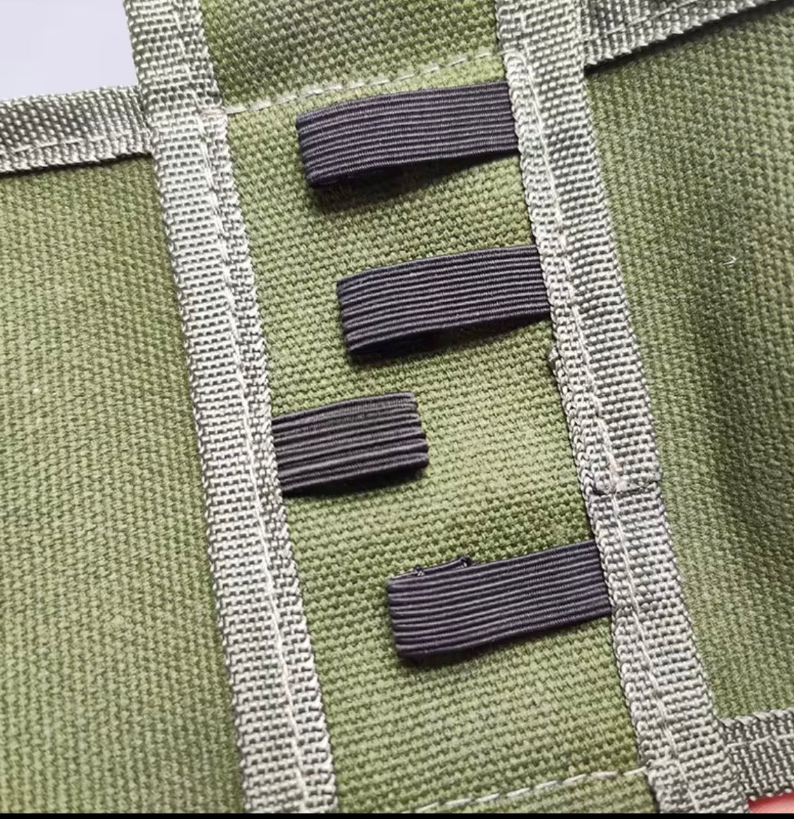 Safety Razor Travel Case with Pouches for Blades In Green