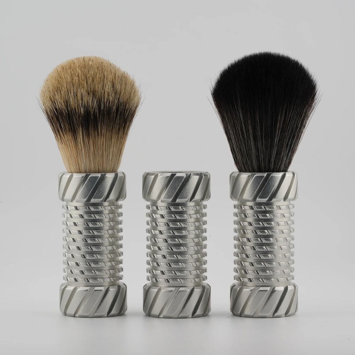 Oli Works Razor OliWorks Shaving Brush SILVER – Shaving Time
