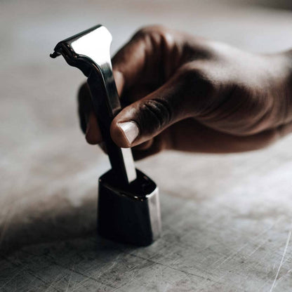 Supply Edge Razor Stand -Mirror Polish